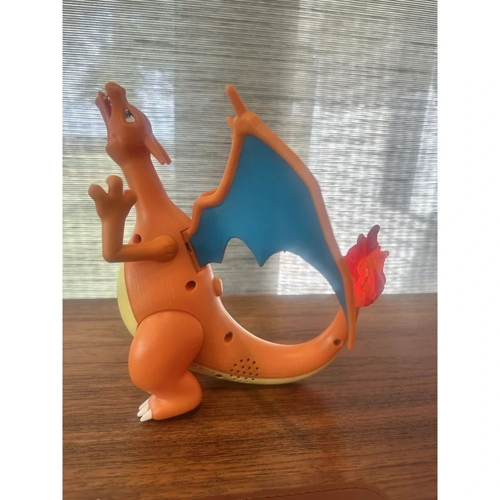 2022 Pokemon Flame & Flight Charizard Deluxe 8